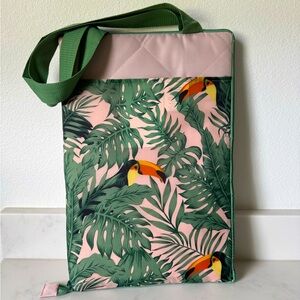 NWOT Picnic Blanket, Tropical Green and Pink
